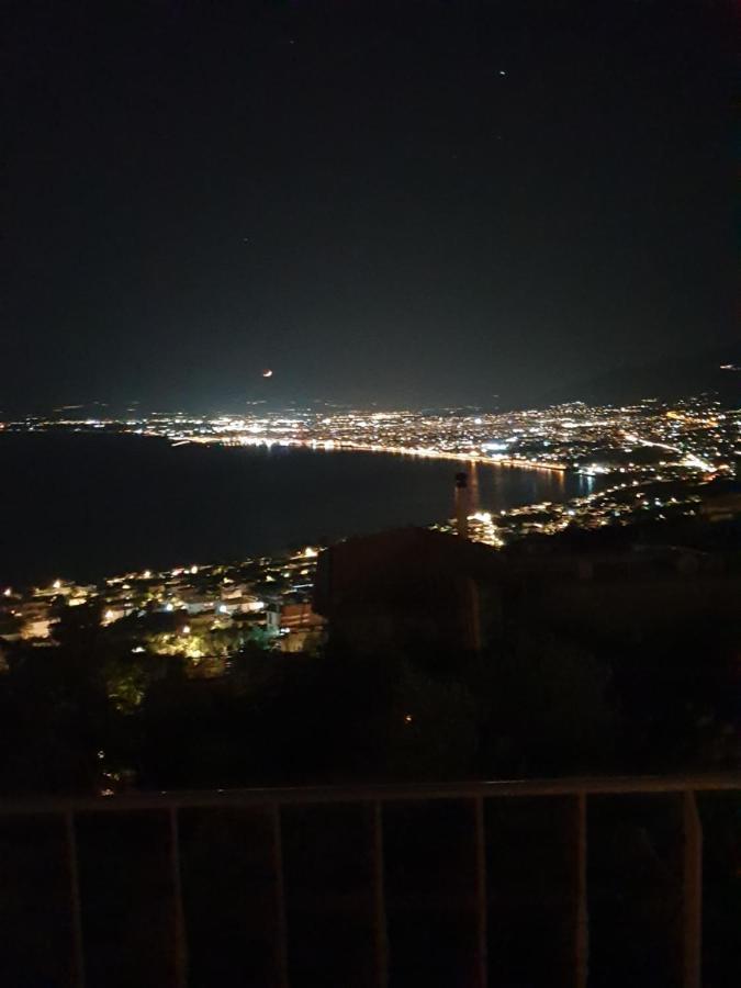 Unique View Apartment Каламата Экстерьер фото