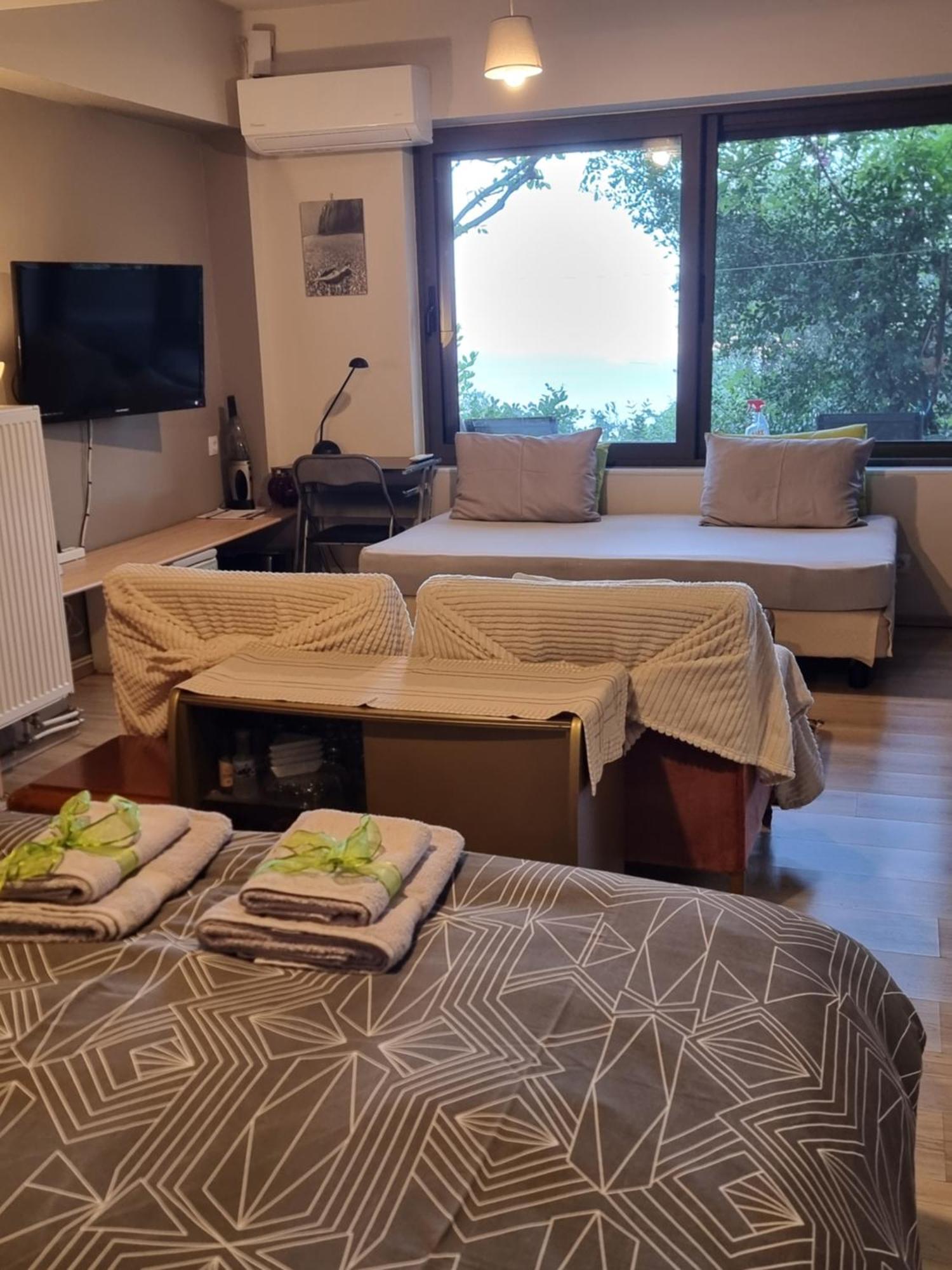 Unique View Apartment Каламата Экстерьер фото